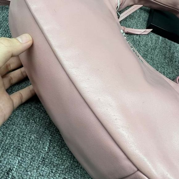 100% Authentic Prada Shoulder Bag 835-102324 - Picture 9 of 15